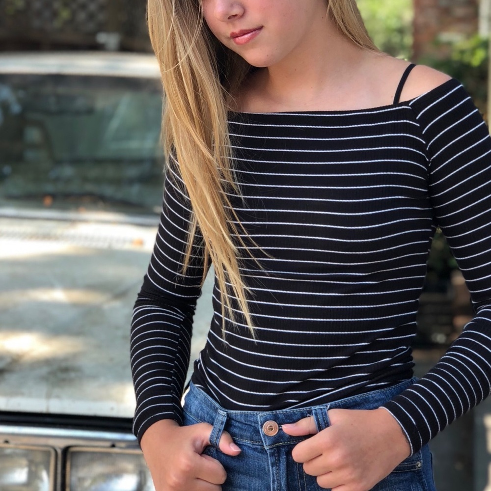 Over the shoulder top